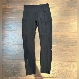 Lululemon Wunder Train High rise leggings.